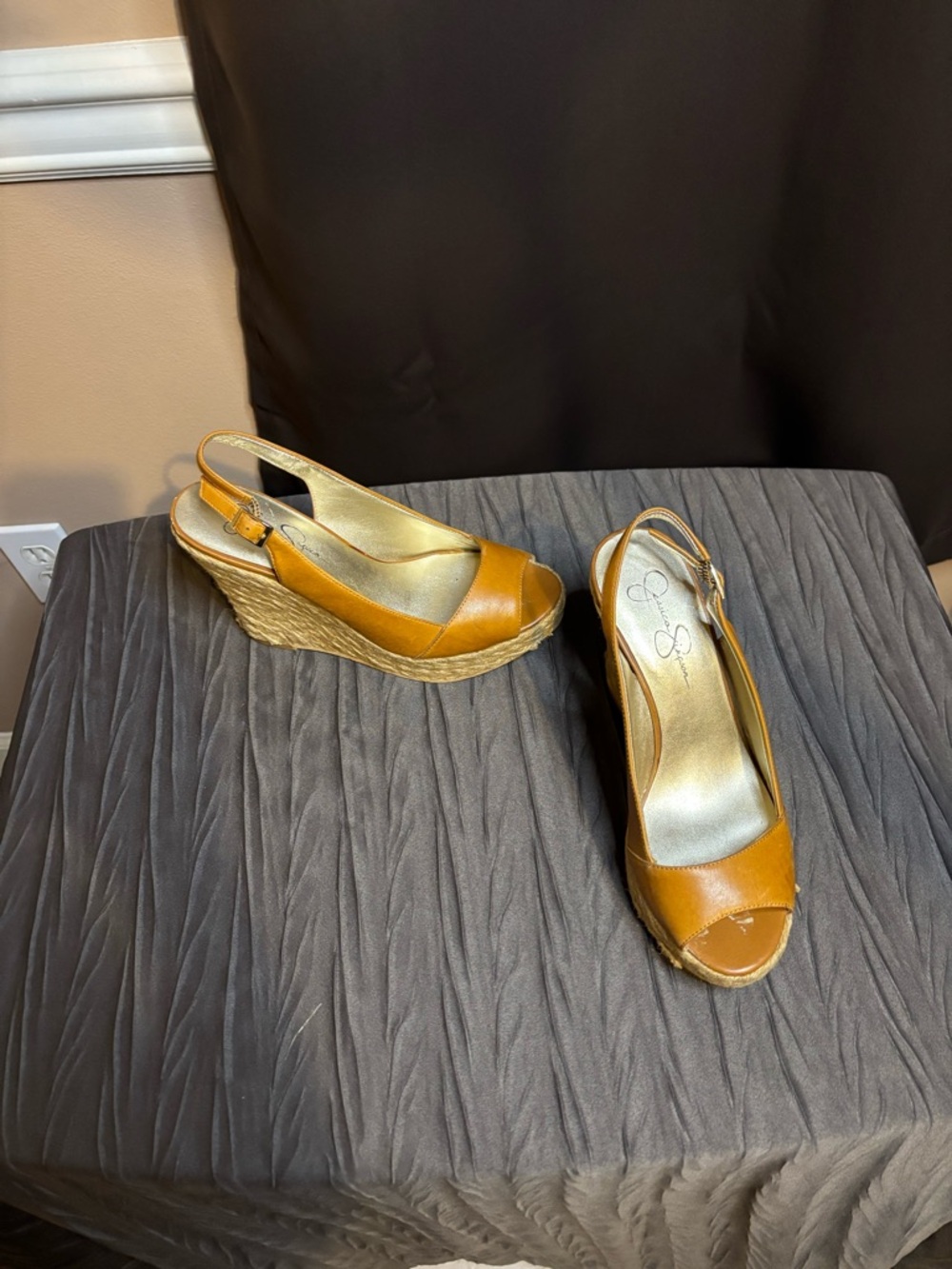 Jessica Simpson Tan Open-Toe Wedge Slingback Sandals